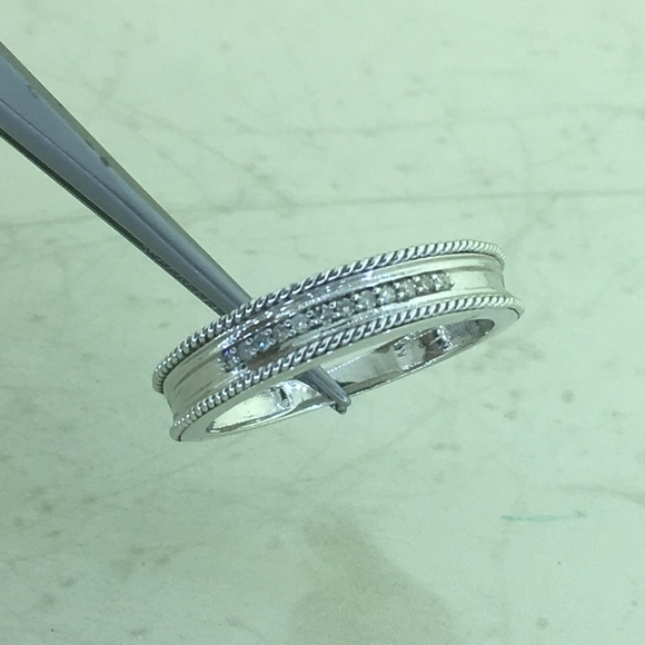 His & Her 10K W Gold Diamond Engagement Bridal Set - Picture 4 of 8